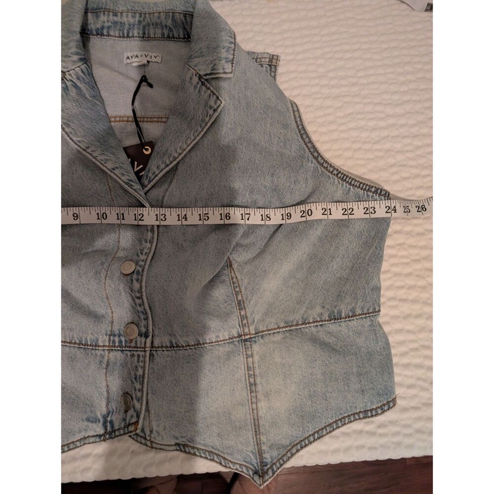 Ava & Viv Women's Denim Vest Light Wash Size 1X - Picture 3 of 7